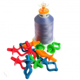 snaply-unterfaden-spulen-clips-bunt-anwendung-kone Snaply - Clips für Unterfadenspulen